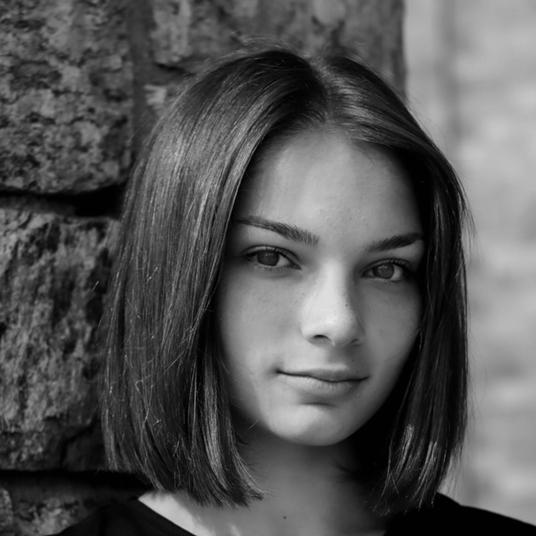 Mia Williams head shot