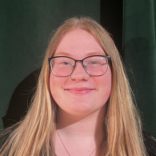 Madison Shaw head shot