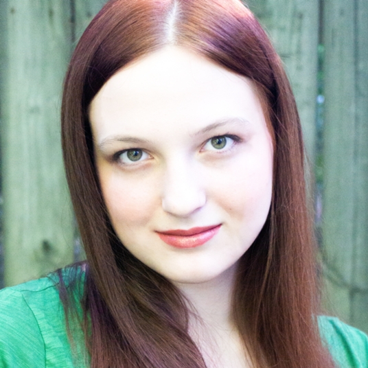 EL BLOOM head shot