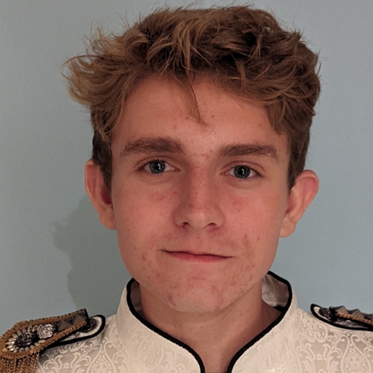 Evan Carlson head shot