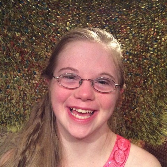 Lydia Barten head shot
