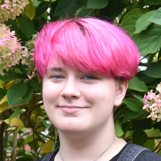 Alexa Bowden head shot