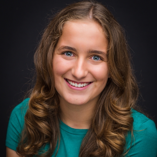 Abigail Arnold head shot