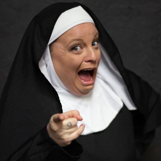 Chrissy Burns head shot