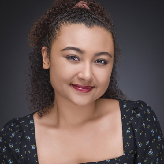 Olesia Winbush head shot