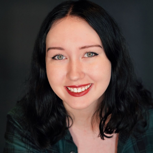 Astrid Pett head shot