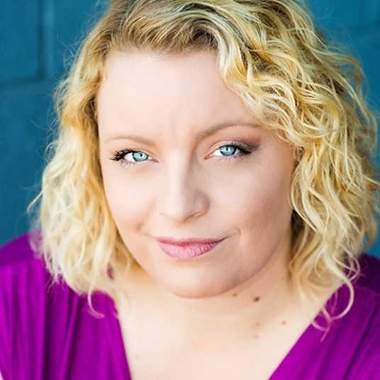 Chrissy Burns head shot