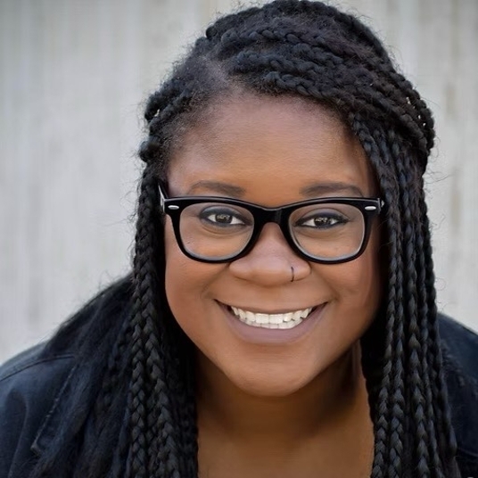 Erin Vanderhyde head shot