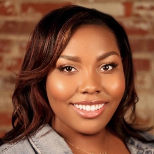 Moriah Leeward head shot