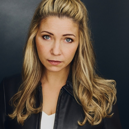 Lisa Dawn head shot
