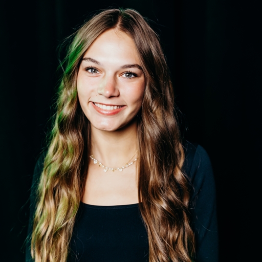 Jenna Cossey head shot